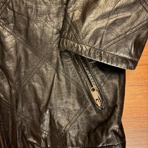 Climate Zone Quilted Black Leather Jacket Size S Motorcycle Bomber Style - Picture 4 of 6